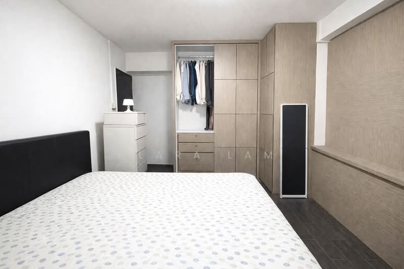 58 Geylang Bahru HDB Flat For Sale at S$ 980,000 | PropertyGuru Singapore - Master Bedroom