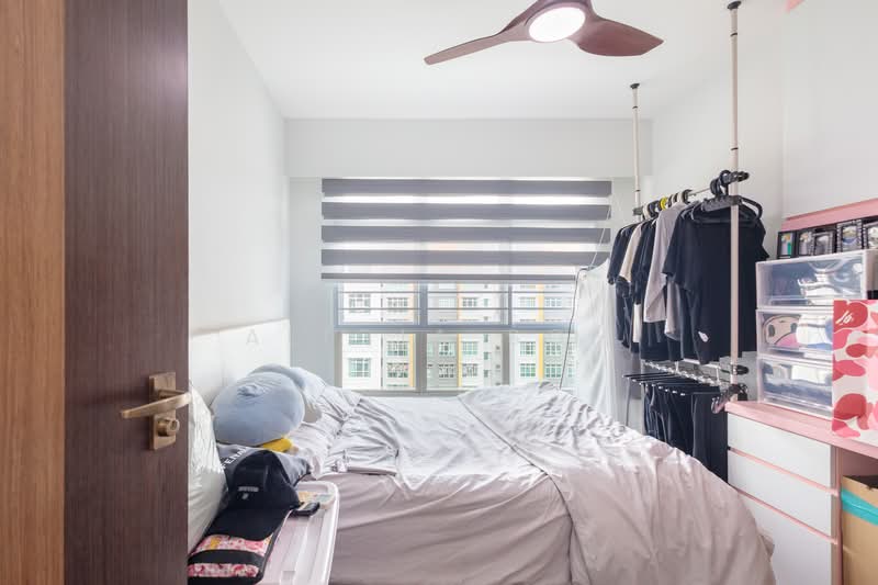 217C Compassvale Drive HDB Flat For Sale at S$ 888,000 | PropertyGuru Singapore - Bedroom