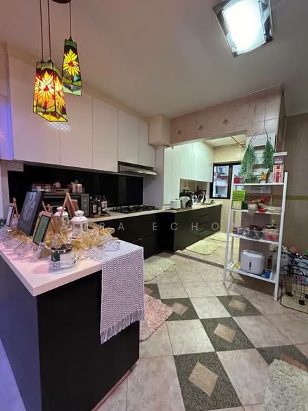 323 Tampines Street 33, 323 Tampines Street 33, 3 Bedrooms, 1,195 sqft, HDB Flat For Rent, by Aura Echon, 500075272 - Kitchen - PropertyGuru.com.sg