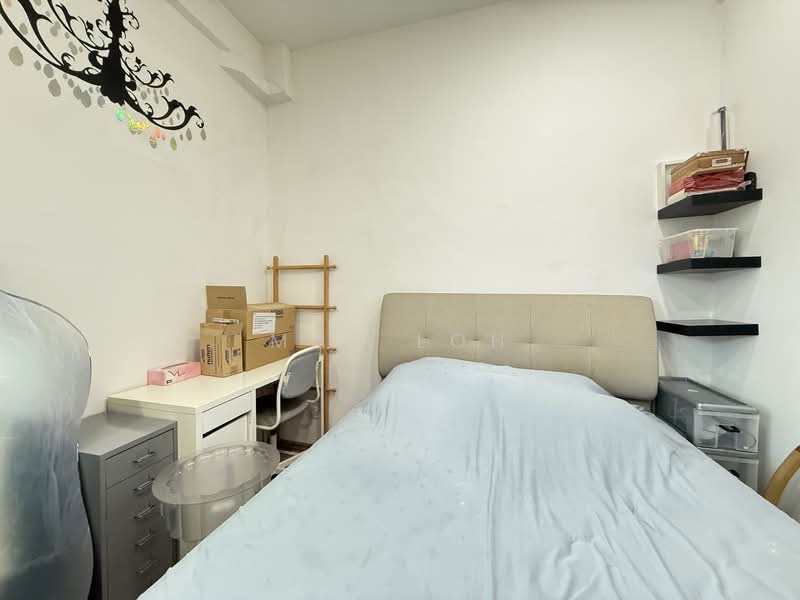 Loyang Villas Terraced House For Sale at S$ 2,700,000 | PropertyGuru Singapore - Bedroom