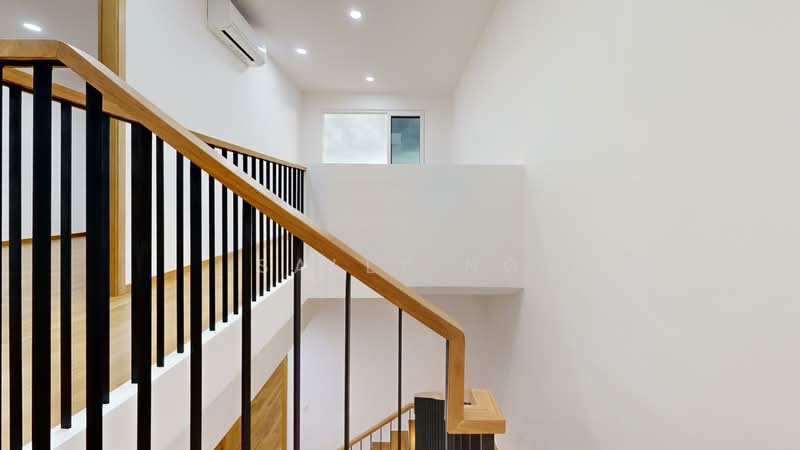 Brand New 2.5 storey, 5+1 bed with lift in Sennett Estate Terraced House For Sale at S$ 7,280,000 | PropertyGuru Singapore - Interior