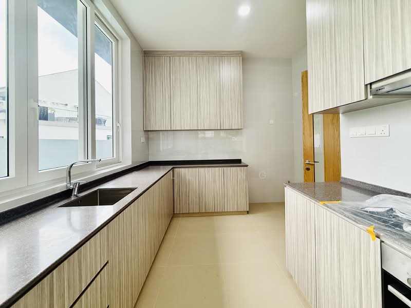 Brand New 2.5 storey Corner Terrace, 6+1 bed with lift in Sennett Estate Corner Terrace For Sale at S$ 8,380,000 | PropertyGuru Singapore - Kitchen