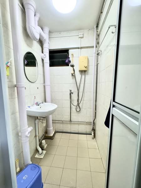47 Bendemeer Road, 47 Bendemeer Road, Room Rental, 95 sqft, HDB Flat For Rent, by Marcus Phee, 500075312 - Bathroom - PropertyGuru.com.sg