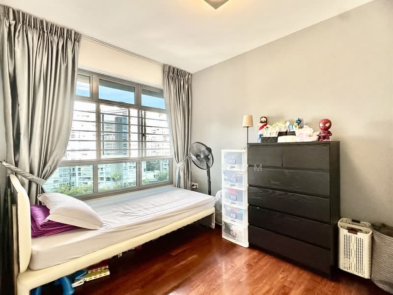 476C Upper Serangoon View HDB Flat For Sale at S$ 800,000 | PropertyGuru Singapore - Bedroom