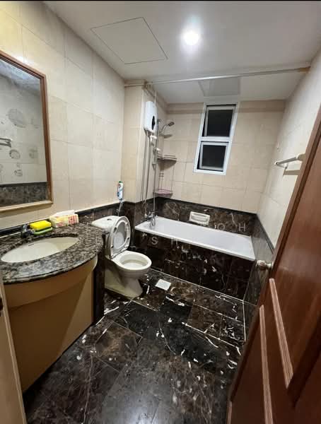 Sunflower Court, 30 Lorong 6 Geylang, Room Rental, 200 sqft, Condominium For Rent, by Serene Toh Seo Shing, 500075351 - Bathroom - PropertyGuru.com.sg