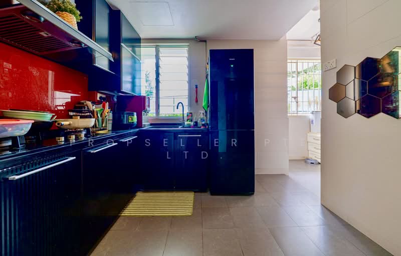 Euphony Gardens Condominium For Sale at S$ 1,000,000 | PropertyGuru Singapore - Kitchen