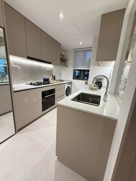 Rivelle Tampines Executive Condominium For Sale at S$ 2,100,000 | PropertyGuru Singapore - Kitchen