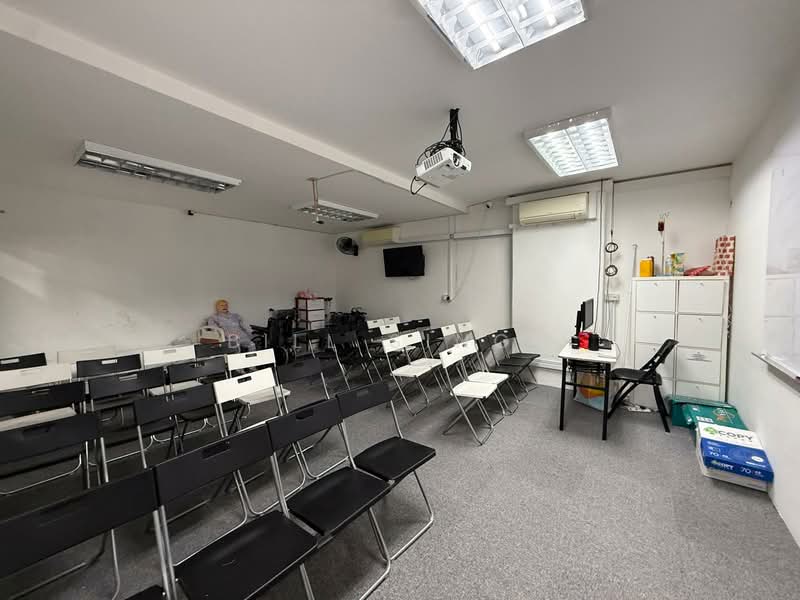 Lee Kai House, 114 Middle Road, 3,681 sqft, Office For Rent, by Bill Singh, 500075382 - Interior - CommercialGuru.com.sg