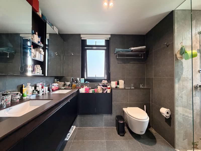 View at Kismis Condominium For Sale at S$ 2,890,000 | PropertyGuru Singapore - Bathroom