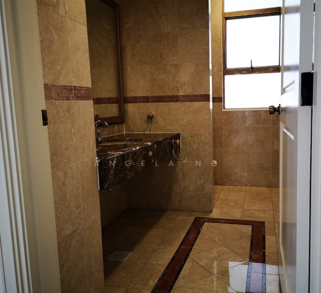 Leonie Condotel, 2 Leonie Hill Road, 4 Bedrooms, 2,568 sqft, Condominium For Rent, by Angela Ng, 500075439 - Bathroom - PropertyGuru.com.sg