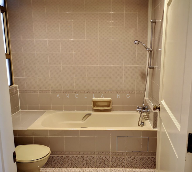 Leonie Condotel, 2 Leonie Hill Road, 4 Bedrooms, 2,568 sqft, Condominium For Rent, by Angela Ng, 500075439 - Bathroom - PropertyGuru.com.sg