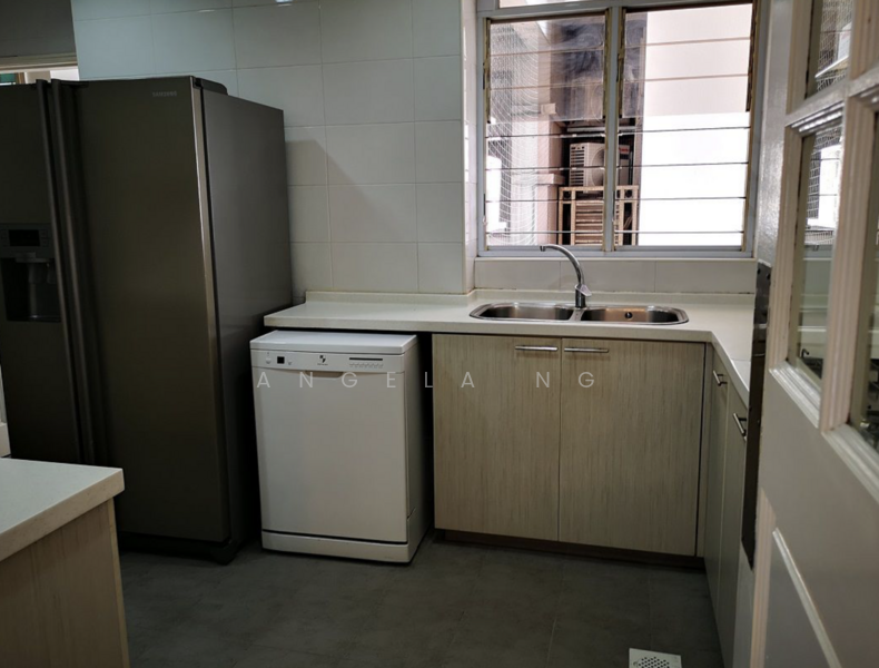Leonie Condotel, 2 Leonie Hill Road, 4 Bedrooms, 2,568 sqft, Condominium For Rent, by Angela Ng, 500075439 - Kitchen - PropertyGuru.com.sg