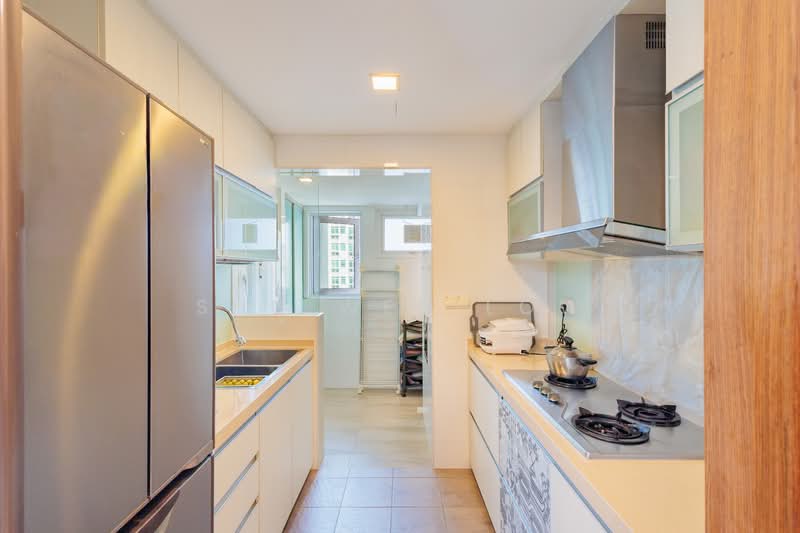 Imperial Heights Apartment For Sale at S$ 1,900,000 | PropertyGuru Singapore - Kitchen