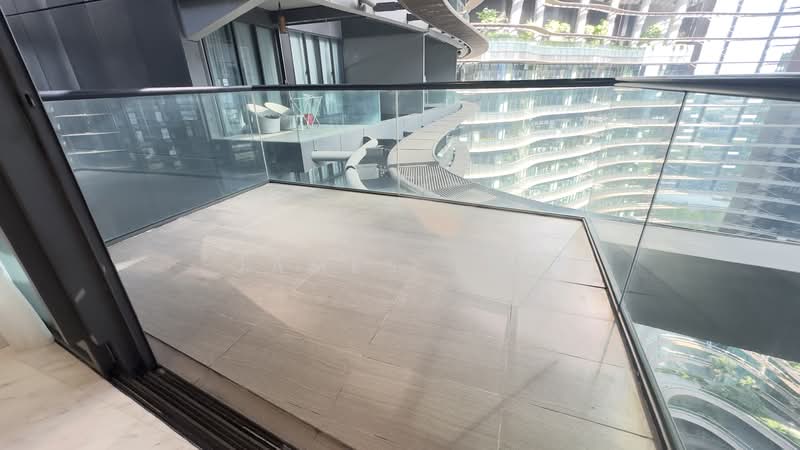Marina One Residences, 21 Marina Way, 1 Bedroom, 700 sqft, Condominium For Rent, by James Tan, 500075456 - Balcony - PropertyGuru.com.sg