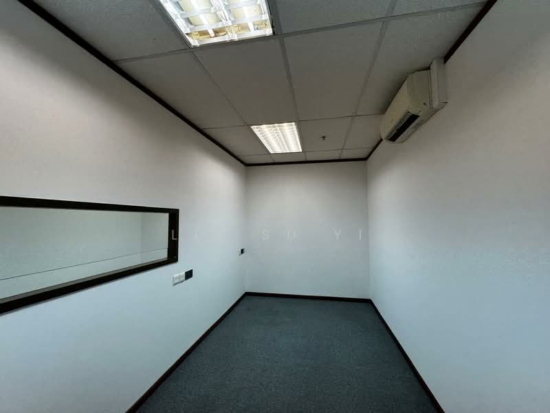 Ubi Techpark, 10 Ubi Crescent, 1,485 sqft, Light Industrial (B1) For Rent, by Lee Su Yi, 500075458 - Interior - CommercialGuru.com.sg