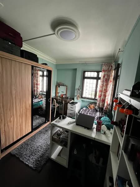 533 Bukit Panjang Ring Road HDB Flat For Sale at S$ 850,000 | PropertyGuru Singapore - Bedroom