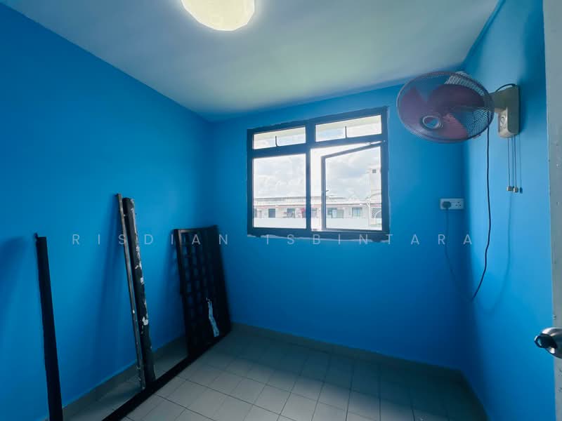 19 Eunos Crescent HDB Flat For Sale at S$ 400,000 | PropertyGuru Singapore - Interior