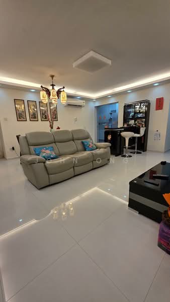 686D Choa Chu Kang Crescent HDB Flat For Sale at S$ 580,000 | PropertyGuru Singapore