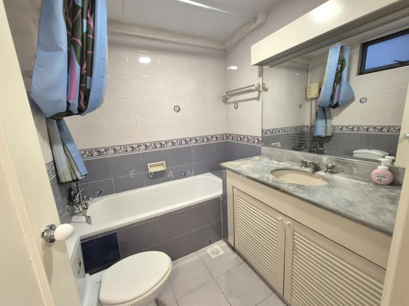 Emerald Park, 2 Indus Road, Room Rental, 180 sqft, Condominium For Rent, by Evan Tan, 500075522 - Bathroom - PropertyGuru.com.sg