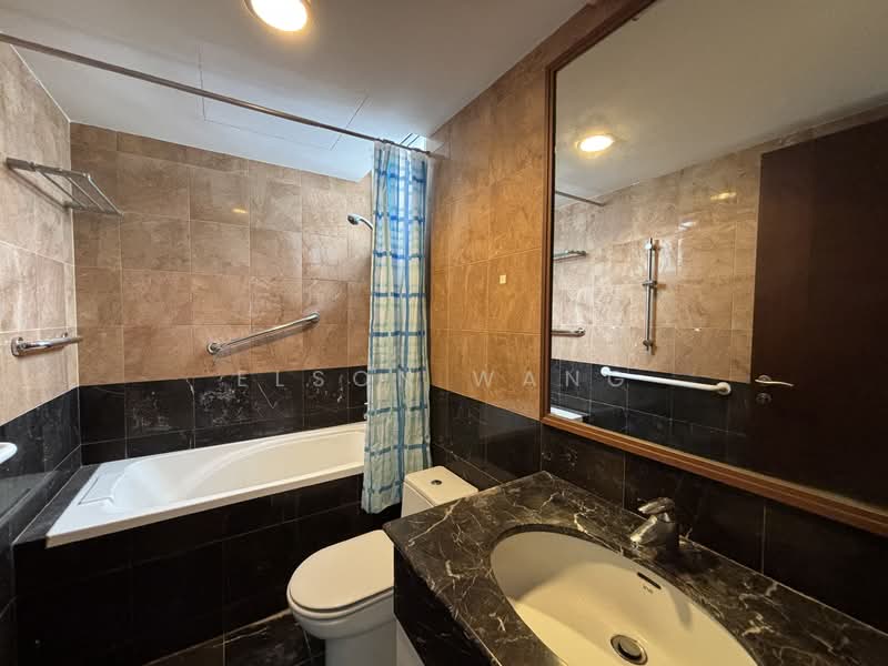 Alessandrea Condominium For Sale at S$ 2,200,000 | PropertyGuru Singapore - Bathroom