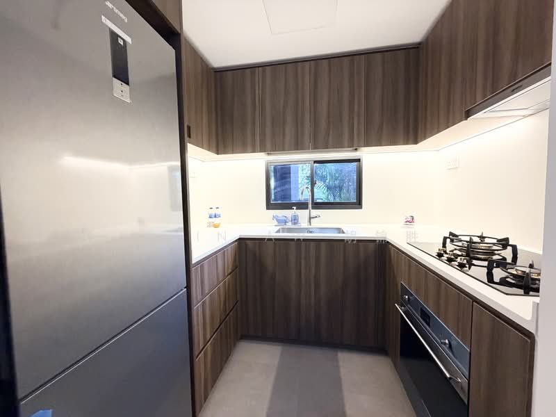 Lentor Modern Condominium For Sale at S$ 2,250,000 | PropertyGuru Singapore - Kitchen