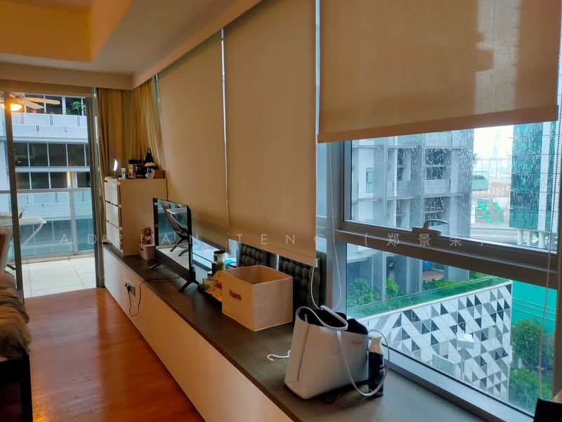Lumiere Apartment For Sale at S$ 1,150,000 | PropertyGuru Singapore - Balcony