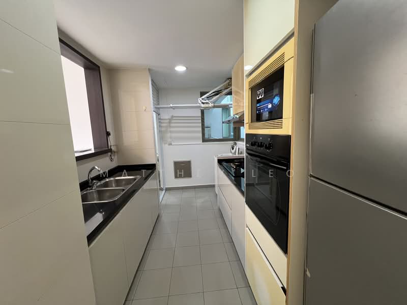 Casa Merah Condominium For Sale at S$ 2,000,000 | PropertyGuru Singapore - Kitchen