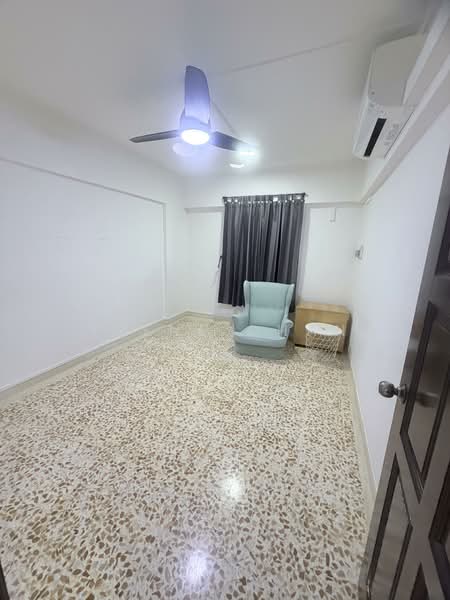10 Gloucester Road, 10 Gloucester Road, 2 Bedrooms, 720 sqft, HDB Flat For Sale, by Irene Chan, 500075546 - Interior - PropertyGuru.com.sg