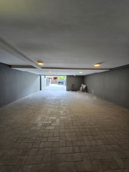 marshall road Semi-Detached House For Sale at S$ 8,500,000 | PropertyGuru Singapore - Car Park