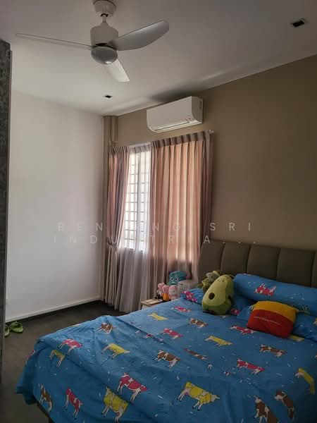 Rare Corner Gem at Simpang Bedok – Huge Land, Park 5 Cars Semi-Detached House For Sale at S$ 1,139,999 | PropertyGuru Singapore - Bedroom