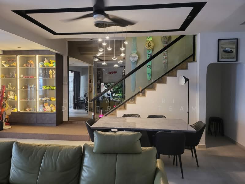 Suits Short Term Lease User! Rare Corner Gem at Simpang Bedok – Huge Land, Park 5 Cars, Jalan Chempaka Puteh, 7 Bedrooms, 1,471 sqft, Semi-Detached House For Sale, by Ben Ang SRI Industrial Team, 500075552 - Living Room - PropertyGuru.com.sg