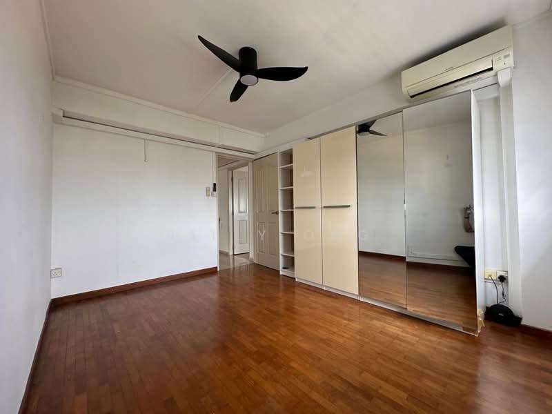 10E Bedok South Avenue 2, 10E Bedok South Avenue 2, 3 Bedrooms, 1,571 sqft, HDB Flat For Rent, by Billy Ong, 500075557 - Bedroom - PropertyGuru.com.sg