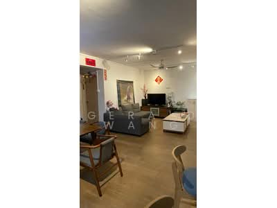 For Sale - 221 Boon Lay Place