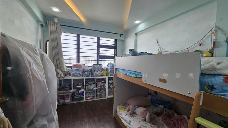 266C Punggol Way HDB Flat For Sale at S$ 770,000 | PropertyGuru Singapore - Bedroom