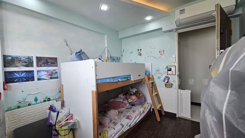 266C Punggol Way HDB Flat For Sale at S$ 770,000 | PropertyGuru Singapore - Bedroom