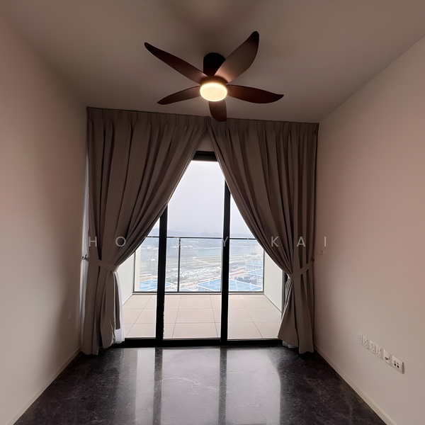 Avenue South Residence Condominium For Sale at S$ 1,990,000 | PropertyGuru Singapore - Balcony