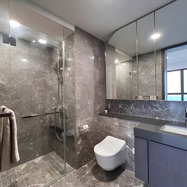 Avenue South Residence Condominium For Sale at S$ 1,990,000 | PropertyGuru Singapore - Bathroom