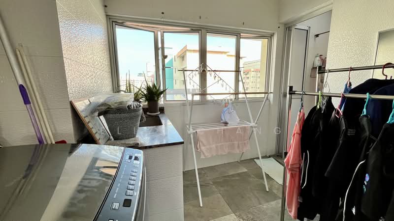 710 Clementi West Street 2 HDB Flat For Sale at S$ 1,880,000 | PropertyGuru Singapore - Service Yard 