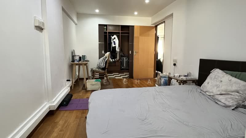 710 Clementi West Street 2 HDB Flat For Sale at S$ 1,880,000 | PropertyGuru Singapore - Master Bedroom with Walk-in Wardrobe 