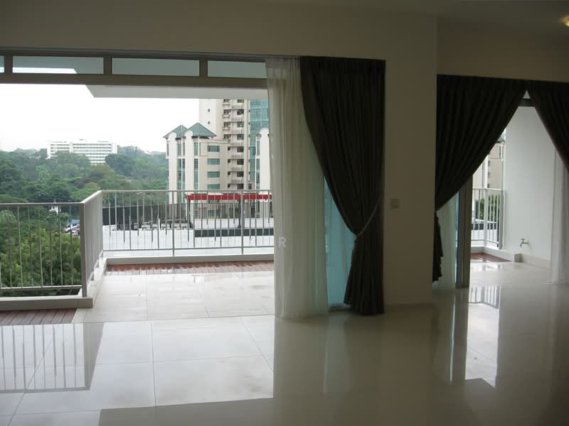 The Metropolitan Condominium, 8 Alexandra View, 3 Bedrooms, 1,787 sqft, Condominium For Rent, by Kor ., 500075585 - Balcony - PropertyGuru.com.sg