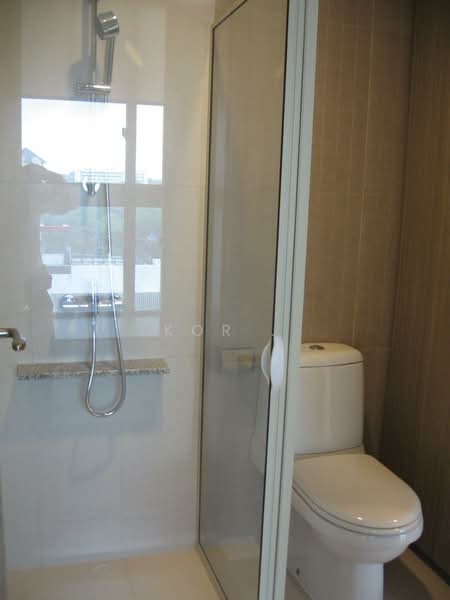 The Metropolitan Condominium, 8 Alexandra View, 3 Bedrooms, 1,787 sqft, Condominium For Rent, by Kor ., 500075585 - Bathroom - PropertyGuru.com.sg