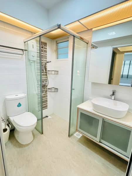 78 Lorong Limau HDB Flat For Sale at S$ 998,000 | PropertyGuru Singapore - Bathroom
