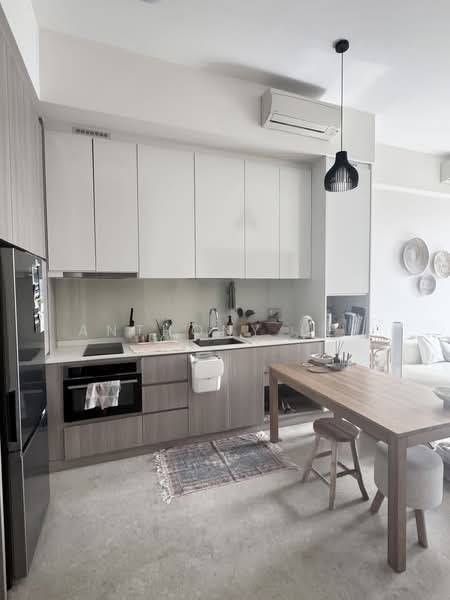 The Hillier, 2 Hillview Rise, 1 Bedroom, 624 sqft, Condominium For Rent, by Anthony Lee, 500075597 - Kitchen - PropertyGuru.com.sg