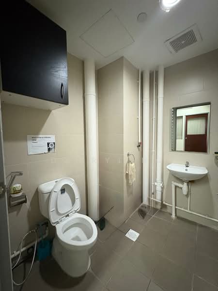 Zervex, 8 Ubi Road 2, 130 sqft, Light Industrial (B1) For Rent, by Darryl Ng, 500075598 - Bathroom - CommercialGuru.com.sg