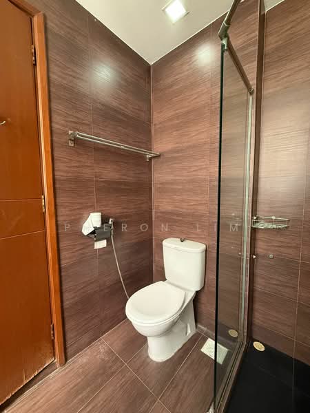 Seasons Park, 491 Yio Chu Kang Road, Room Rental, 120 sqft, Condominium For Rent, by Pheron Lim, 500075610 - Bathroom - PropertyGuru.com.sg