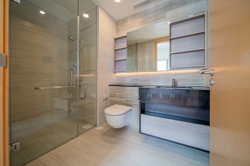 Alex Residences Apartment For Sale at S$ 1,080,000 | PropertyGuru Singapore - Bathroom