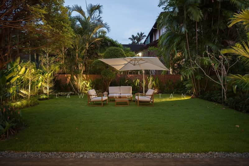 Escape to Bali in Singapore Rare Balinese Style Semi-Detached at Jalan Soo Bee for Rent, Jalan Soo Bee, 6 Bedrooms, 4,000 sqft, Semi-Detached House For Rent, by Lawrence Tan, 500075618 - Garden - PropertyGuru.com.sg
