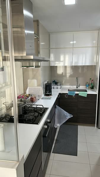 Adria, 12 Derbyshire Road, 2 Bedrooms, 850 sqft, Condominium For Rent, by Ricky Neo Wee Hock, 500075619 - Kitchen - PropertyGuru.com.sg