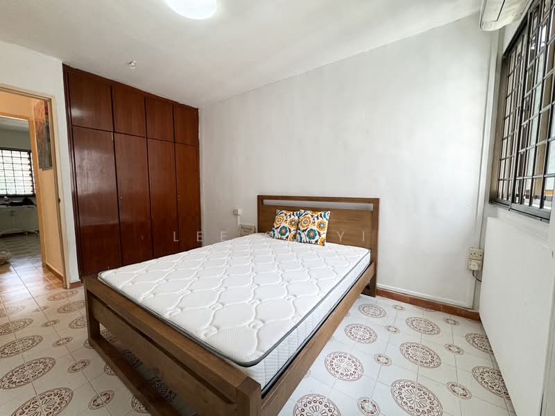124 Ang Mo Kio Avenue 6 HDB Flat For Sale at S$ 449,000 | PropertyGuru Singapore - Bedroom