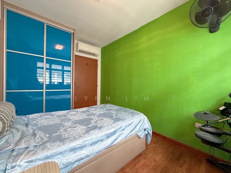 183A Boon Lay Avenue HDB Flat For Sale at S$ 668,000 | PropertyGuru Singapore - Bedroom